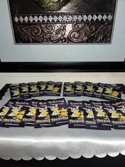 Pokemon TCG Halloween Trick or Trade Booster Bundle Lot Of 20 Packs IN HAND - Image 1