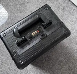 Graded Card Storage Box Aluminium, Black, Lockable, Great Condition. - Image 3