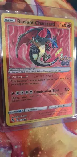 Radiant Charizard 011/078 Pokemon GO Holo - Image 1