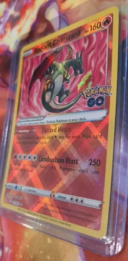 Radiant Charizard 011/078 Pokemon GO Holo - Image 3