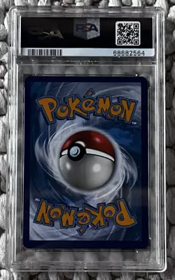 Pokemon Pikachu TCG VMAX Vivid Voltage 044/185 Ultra Rare PSA 10 - Image 2