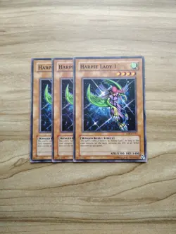 Yu-Gi-Oh! - Harpie Lady 1 3X - Complete Playset - Image 1