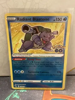 Pokemon TCG Radiant Blastoise Holo Card 018/078 Pokemon Go Rare NM - Image 1