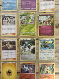 30 Pokemon Card Lot Holos Trainers Pikachu Squirtle Reshiram Mixed Set - Image 4