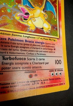 Charizard Holo Set Base 4/102 ITA - Carta Pokemon Rara Olografica - Image 3