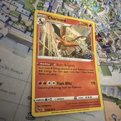 Charizard 010/078 - Pokemon GO - Holo Rare Pokemon Card - Near Mint - Image 2