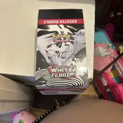 White Flare Bulk ~590 Cards - Non Holo, Holo, Reverse Holo - Pokemon TCG - Image 4