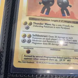 Pokemon TCG Magneton 9/102 Base Set Shadowless Holo Rare Card LP - Image 5