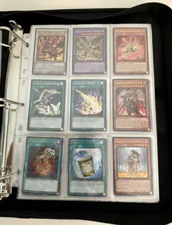 Yu-Gi-Oh! 30 Foil/175 Card Binder Lot Dark Magician Blue-Eyes Red-Eyes God Cards - Image 4