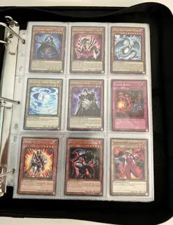 Yu-Gi-Oh! 30 Foil/175 Card Binder Lot Dark Magician Blue-Eyes Red-Eyes God Cards - Image 5