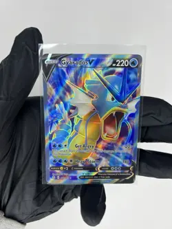 Pokemon Gyarados v TCG Evolving Skies Holo Ultra Rare Card 171/203 - Image 1
