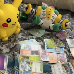 Pokemon TCG Sword & Shield Mixed Lot Eevee Umbreon Entei Togekiss Holo EN - Image 5