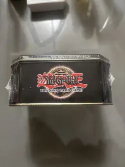 Yu-Gi-Oh Cards - 2004 Collectors Tin PURPLE COMMAND KNIGHT New Factory Sealed - Image 4