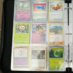 Pokemon - Full Binder Collection Bundle From Various Sets and Holos - Image 2