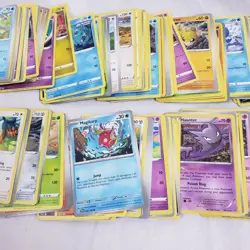 Lot of 250 Pokemon Cards Pokemon - Image 3
