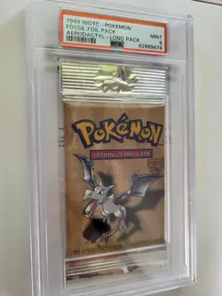VTG 1999 WOTC Pokemon 1st Edition Fossil Foil Aerodactyl Art PSA 9 Long Crimp - Image 4