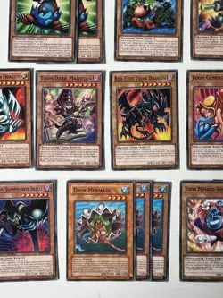 Yu-Gi-Oh! Toon Core Bundle - red eyes, blue eyes, dark magician, toon world - Image 4
