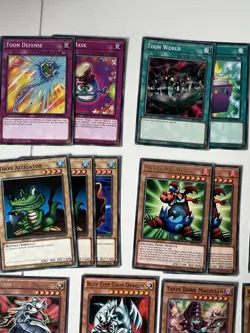 Yu-Gi-Oh! Toon Core Bundle - red eyes, blue eyes, dark magician, toon world - Image 5