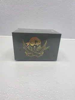 One Piece CCG Roronoa Zoro Green Plastic Deck Box with Pirate Logo Anime TV Show - Image 1