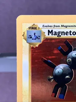 Pokemon TCG Magneton 9/102 Holo Base Set Shadowless WOTC VTG 1999 MP - Image 2