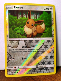 POKEMON EEVEE 166/236 REVERSE HOLO COSMIC ECLIPSE LP - Image 1