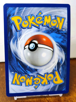 POKEMON EEVEE 125/203 REVERSE HOLO EVOLVING SKIES MP RAYQUAZA IN BACKGROUND - Image 2