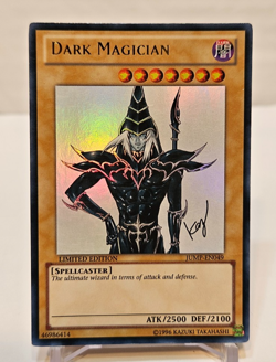 Dark Magician JUMP-EN049 Ultra Rare Limited Edition Yugioh 2031 - Image 1