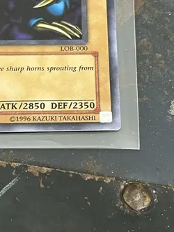 Tri-Horned Dragon - LOB-000 - Secret Rare - Unlimited 2002 • NM / MINT - Image 2