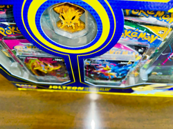 Pokemon Jolteon VMAX Premium Collection Box Factory Sealed +6 Packs Promo 2021 - Image 3