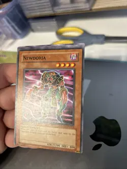 Yugioh Newdoria GLD1 1 MINT LIMITED Misprint Miscut Anime Bakura - Image 1