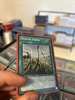 Yu-Gi-Oh Dragon Shrine SDBE Super NM MISPRINT Holo Shift Great For Blue-Eyes - Image 3