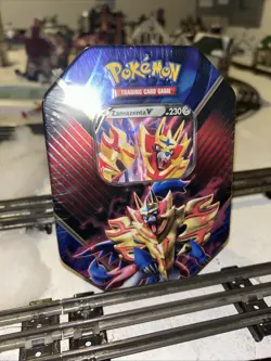 Pokemon TCG: Hidden Fates Tin (45 Cards) Zamazenta 820650804816 - Image 2