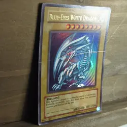 Blue-Eyes White Dragon SDK-001 Unlimited Edition Yu-Gi-Oh! Played - Image 3