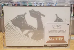 Pokemon Charizard Ultra Premium Collection Box Includes Acrylic Case 820650851117 - Image 1