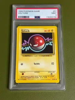 Voltorb 67/102 1999 WOTC Base Set Unlimited Pokemon English VINTAGE PSA 9 - Image 1