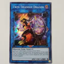 Twin Triangle Dragon - OP08-EN006 - NM/VLP - Super Rare - Unlimited - Yugioh - Image 1