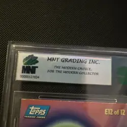 Pokemon Topps Dragonite E12 Foil Blue Logo 7.5 MNT Grading - Image 4