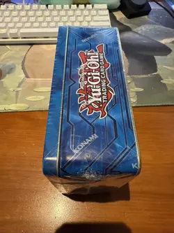 Yugioh Mega Tin 2017 Factory Sealed 1st ED Seto Kaiba - Blue-Eyes White Dragon - Image 3