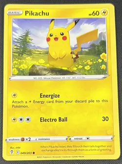 Pikachu 049/203 Pokemon English Sword & Shield Evolving Skies 2021 - Image 1