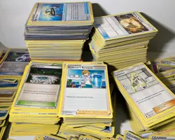LOT OF 50-100 OFFICIAL POKEMON TCG TRAINER CARDS BULK UNCOMMONS 2015-2024 HOLOS - Image 1