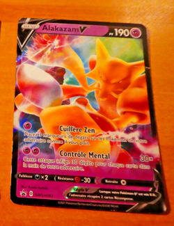 POKEMON CARD PROMO RARE HOLO CARTE Alakazam V SWSH083 Promo FR ** 2021 - Image 1