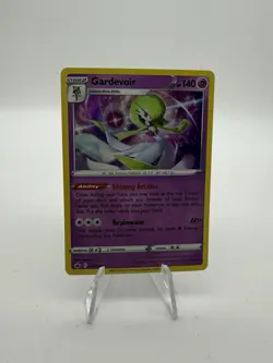 Pokemon Gardevoir Chilling Reign 061/198 Holo Rare - NM - Image 1