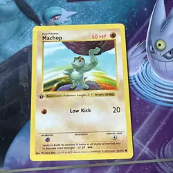 Machop - 52/102 - Base Set - 1st Edition Shadowless Card - Pokemon Card - Image 1