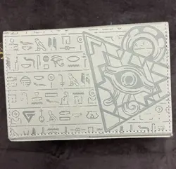 Yu-Gi-Oh! TCG Silver Leather Magnetic Deck Box Dark Magician- Dektech- Opened - Image 1