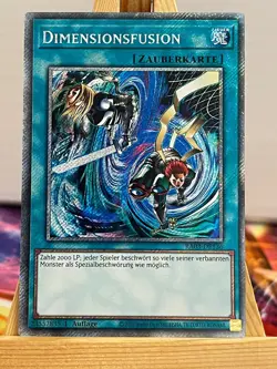 Dimensionsfusion RA03-DE136 Platinum Secret Rare Deutsch NM YUGIOH - Image 1