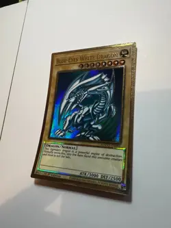 Yu-Gi-Oh Blue-Eyes White Dragon MAGO-EN001 Maximum Gold Rare MP - 0022 - Image 3