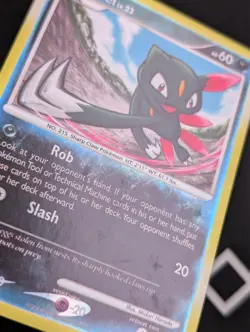 Pokemon SNEASEL 120/146 Reverse Holo (2008 Legends Awakened) LP/Light Play - Image 2