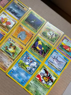 15 Pokemon Vintage Karten Sammlung -66/111 61/64 usw - Image 1