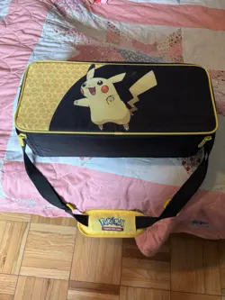 Pokemon Pikachu Carrying Case Deluxe Gaming Trove Bag USED - Image 1