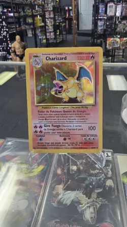 Pokemon 1999 SPANISH Base Set Charizard Holo 4/102 RARE - Image 1